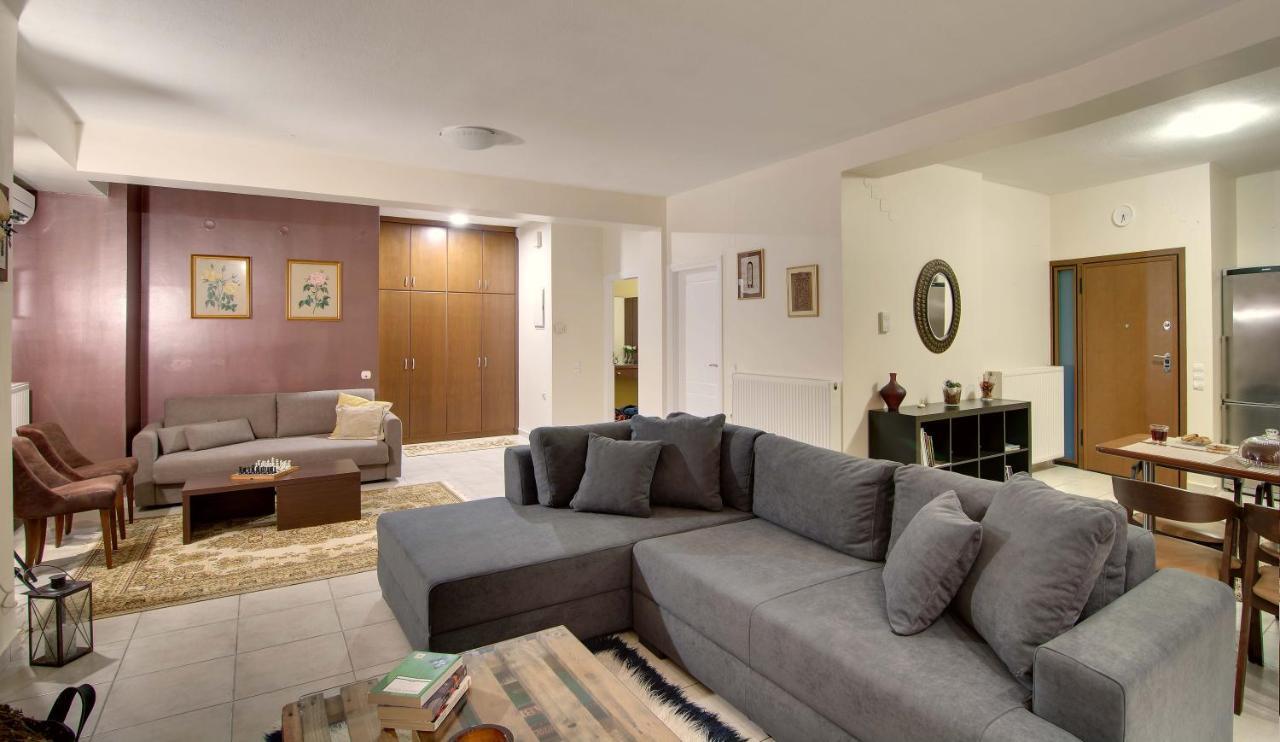 Country Place Apartment With Mountains View Янина Екстериор снимка